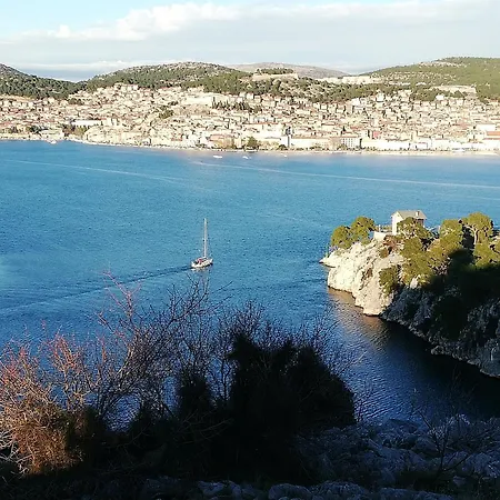 Slanraj شقة Jadrtovac